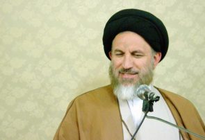 واکنش حضرت آیت الله ملک حسینی درباره کاندیدای انتخاباتی که علاوه بر تخریب رقیبان به تخریب وتهمت روی می آورند