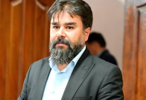 یک خبرنگار و هنرمند با رویکردی فرهنگی و هنری، کاندیدای شورای شهر