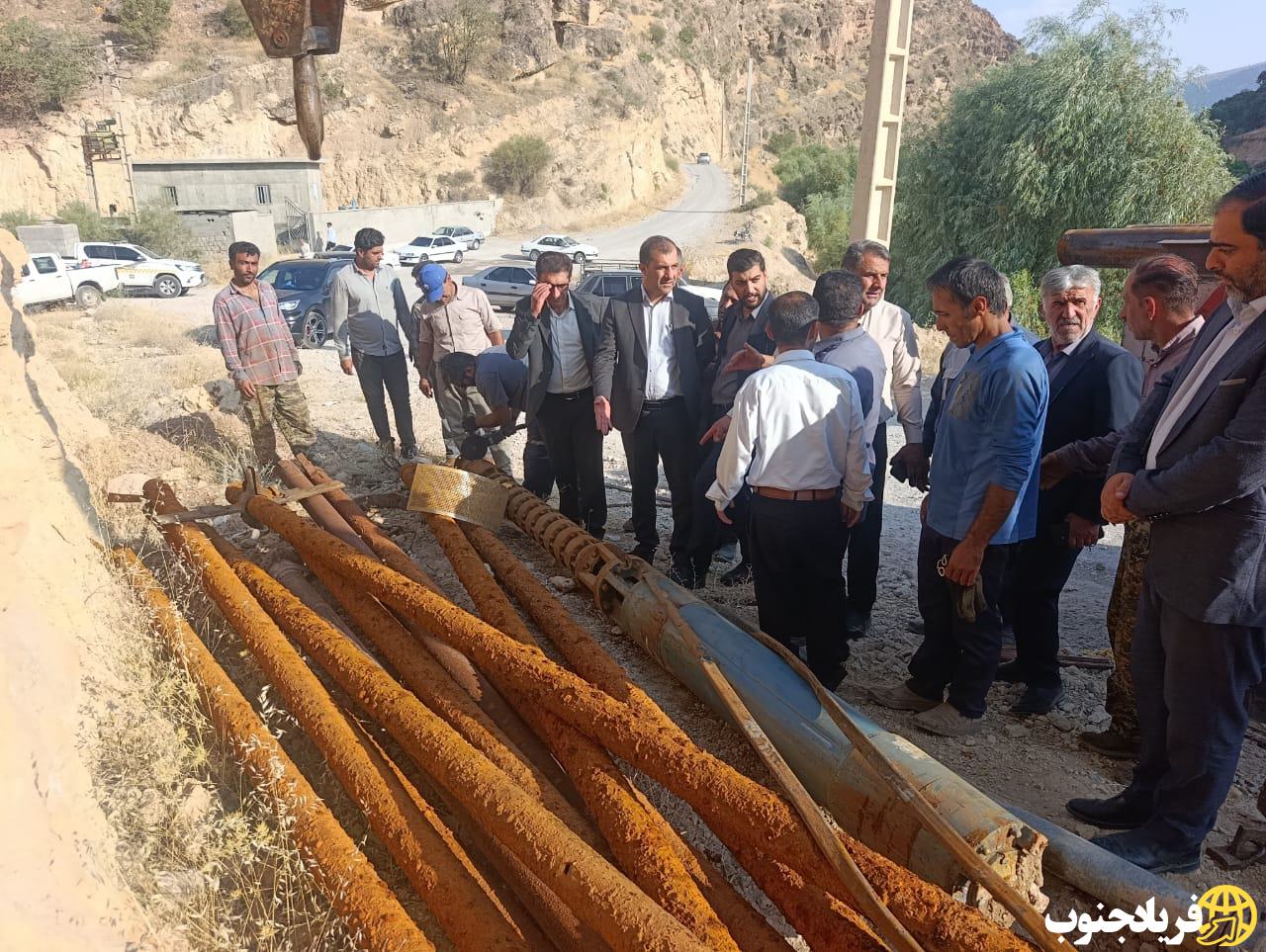 تعویض پمپ و لوله چاه آبرسانی پاتاوه پس از ۲۵ سال