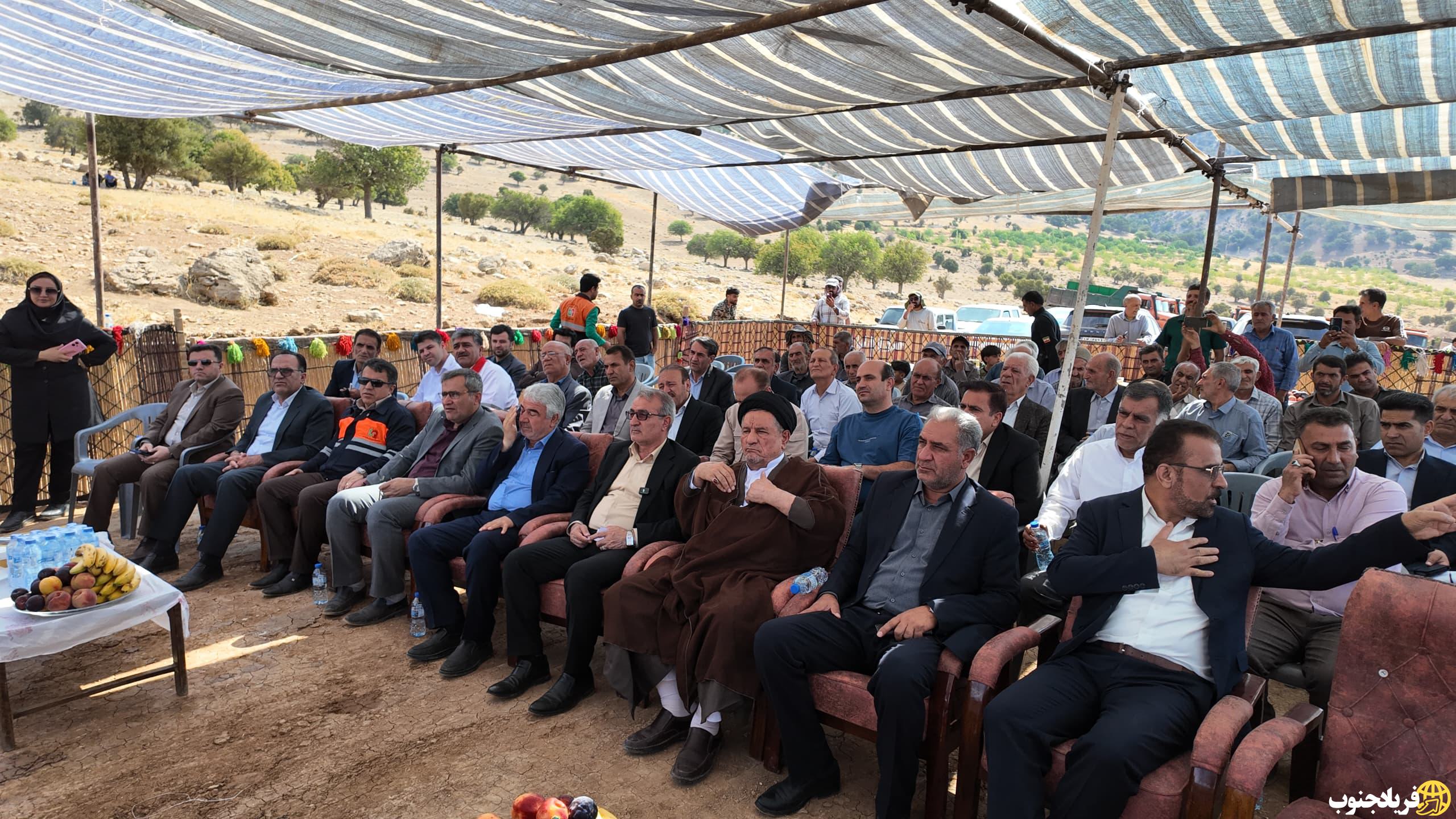 آغاز عملیات اجرایی بهسازی و آسفالت راه روستایی طسوج چرام؛ گامی برای توسعه و ایمنی مسیر آغاز عملیات اجرایی بهسازی و آسفالت راه روستایی طسوج چرام؛ گامی برای توسعه و ایمنی مسیر