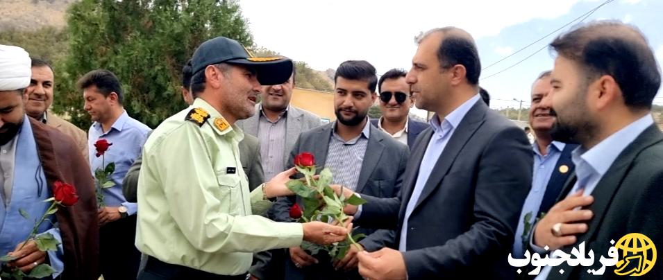 قدردانی فرماندار دنا از نیروی انتظامی در هفته فراجا قدردانی فرماندار دنا از نیروی انتظامی در هفته فراجا